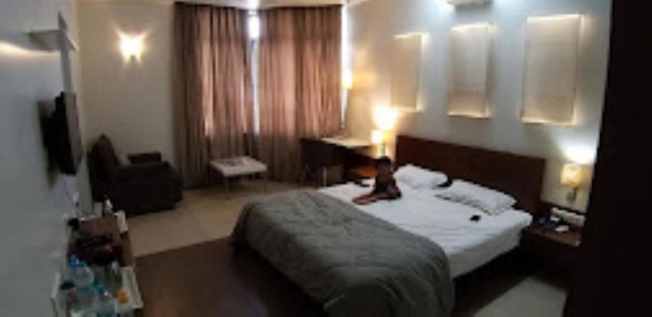 Hotel Maratha Residency,Ratnāgiri מראה חיצוני תמונה